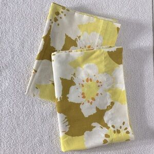 Vintage Floral Pillowcases x2